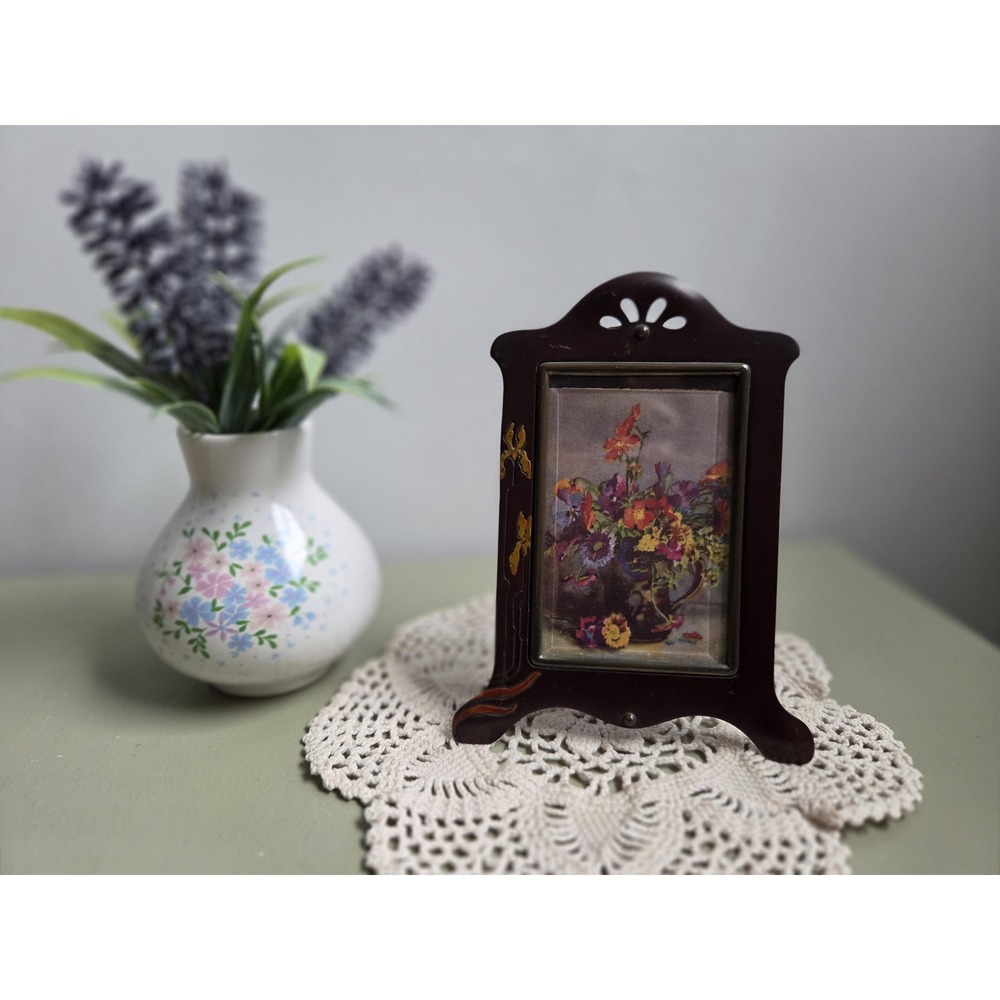 Vintage Art Nouveau Style Metal Picture Frame Floral Tabletop Decor